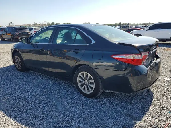 4T1BF1FKXHU283318 2017 TOYOTA CAMRY - Image 2