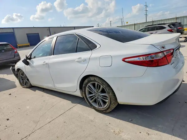 4T1BF1FKXHU283433 2017 TOYOTA CAMRY - Image 2