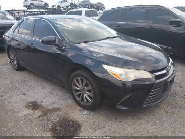 4T1BF1FKXHU288261 2017 TOYOTA CAMRY - Image 1