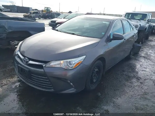 4T1BF1FKXHU288907 2017 TOYOTA CAMRY - Image 2