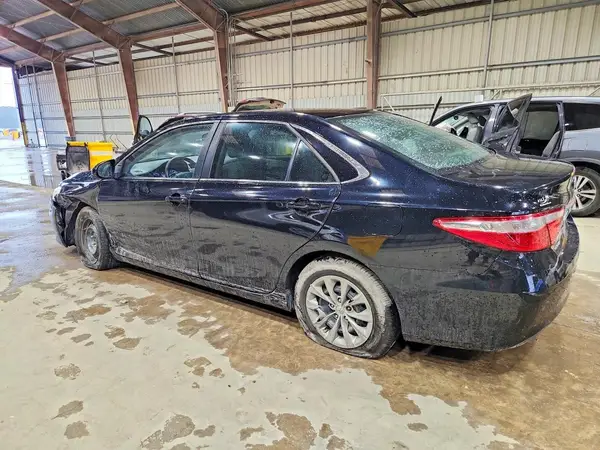 4T1BF1FKXHU289684 2017 TOYOTA CAMRY - Image 2