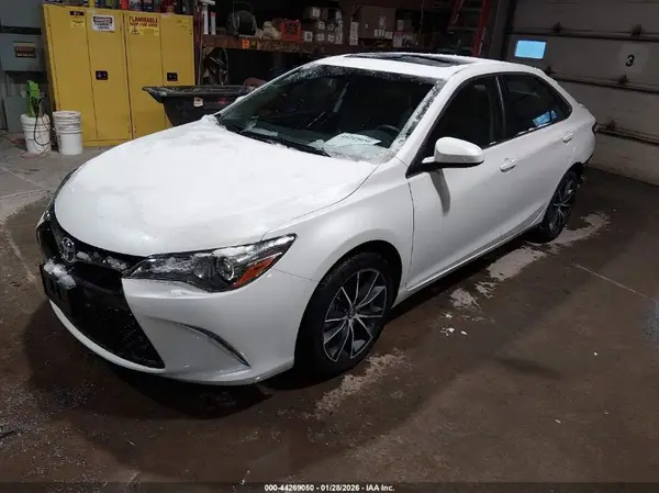 4T1BF1FKXHU290317 2017 TOYOTA CAMRY - Image 2