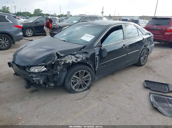 4T1BF1FKXHU291337 2017 TOYOTA CAMRY - Image 2