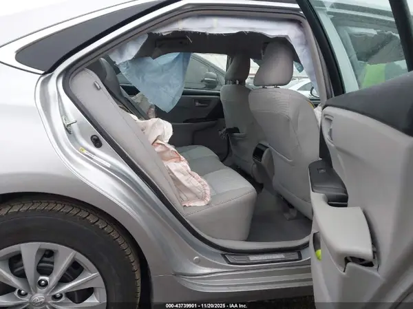 4T1BF1FKXHU292875 2017 TOYOTA CAMRY - Image 8