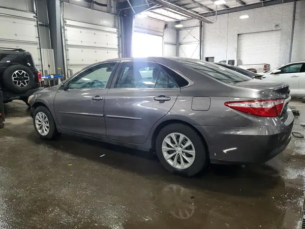 4T1BF1FKXHU293816 2017 TOYOTA CAMRY - Image 2