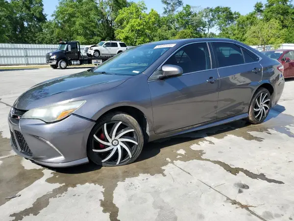 4T1BF1FKXHU294898 2017 TOYOTA CAMRY - Image 1