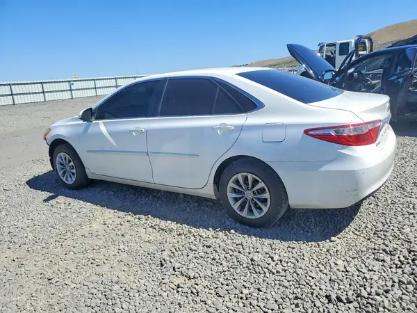 4T1BF1FKXHU295095 2017 TOYOTA CAMRY - Image 2