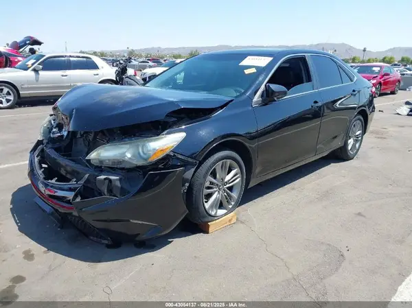 4T1BF1FKXHU296635 2017 TOYOTA CAMRY - Image 2