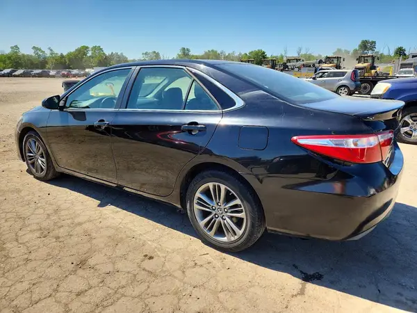 4T1BF1FKXHU301557 2017 TOYOTA CAMRY - Image 2