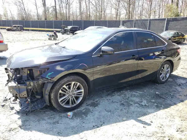 4T1BF1FKXHU303289 2017 TOYOTA CAMRY - Image 1