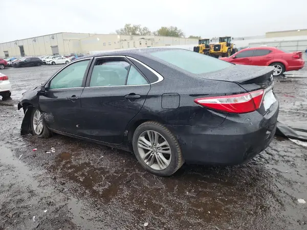 4T1BF1FKXHU305124 2017 TOYOTA CAMRY - Image 2