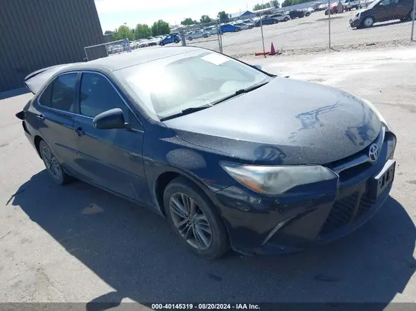 4T1BF1FKXHU305902 2017 TOYOTA CAMRY - Image 1