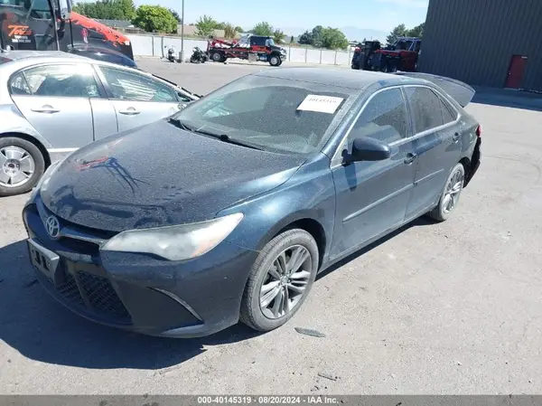 4T1BF1FKXHU305902 2017 TOYOTA CAMRY - Image 2