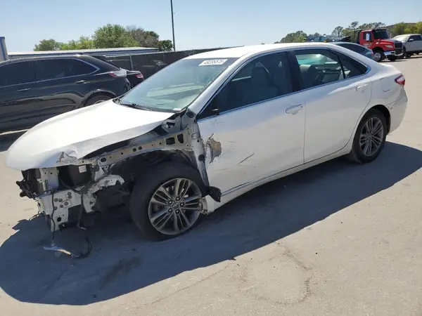 4T1BF1FKXHU305933 2017 TOYOTA CAMRY - Image 1