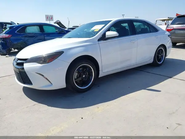 4T1BF1FKXHU307651 2017 TOYOTA CAMRY - Image 2