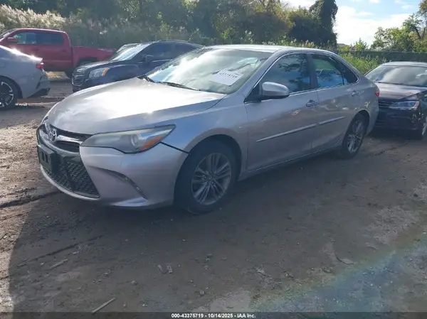 4T1BF1FKXHU312946 2017 TOYOTA CAMRY - Image 2