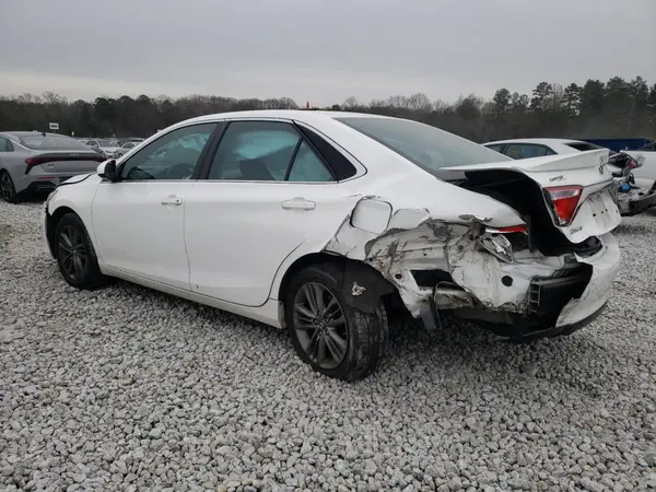 4T1BF1FKXHU313983 2017 TOYOTA CAMRY - Image 2