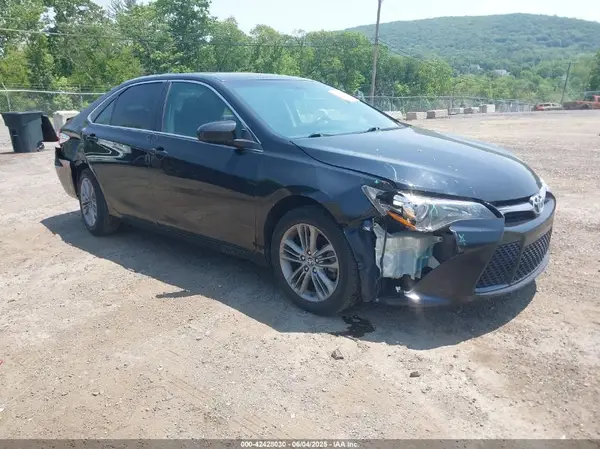 4T1BF1FKXHU315264 2017 TOYOTA CAMRY - Image 1