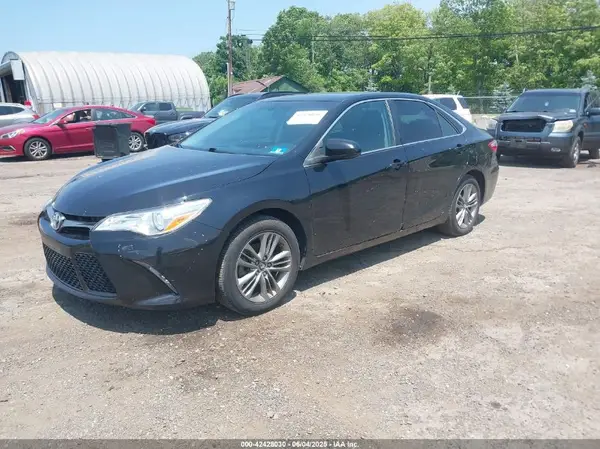 4T1BF1FKXHU315264 2017 TOYOTA CAMRY - Image 2