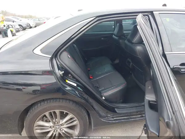 4T1BF1FKXHU321677 2017 TOYOTA CAMRY - Image 8