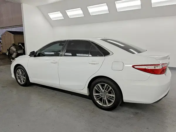 4T1BF1FKXHU322411 2017 TOYOTA CAMRY - Image 2