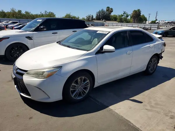 4T1BF1FKXHU323090 2017 TOYOTA CAMRY - Image 1