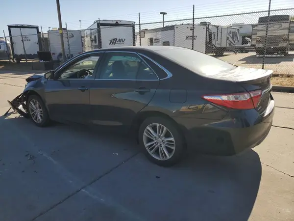 4T1BF1FKXHU323915 2017 TOYOTA CAMRY - Image 2