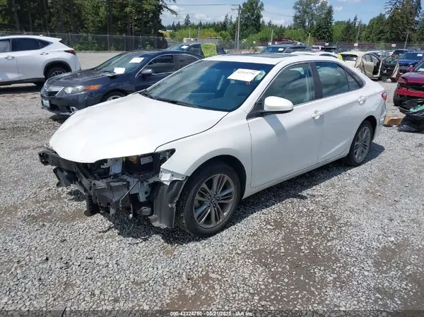 4T1BF1FKXHU326426 2017 TOYOTA CAMRY - Image 2