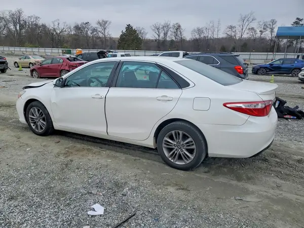 4T1BF1FKXHU329746 2017 TOYOTA CAMRY - Image 2