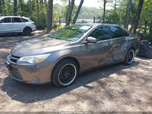 4T1BF1FKXHU331657 2017 TOYOTA CAMRY - Image 2