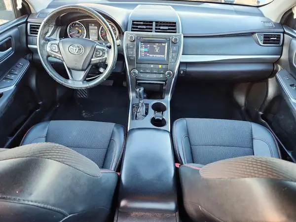 4T1BF1FKXHU331688 2017 TOYOTA CAMRY - Image 8