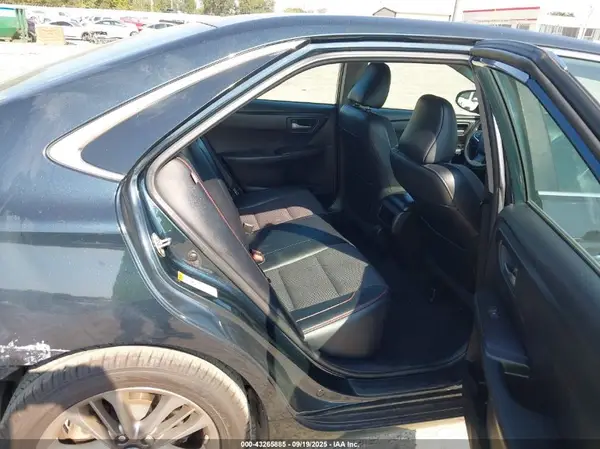 4T1BF1FKXHU331965 2017 TOYOTA CAMRY - Image 8