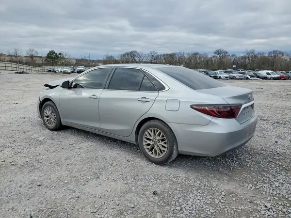 4T1BF1FKXHU333456 2017 TOYOTA CAMRY - Image 2