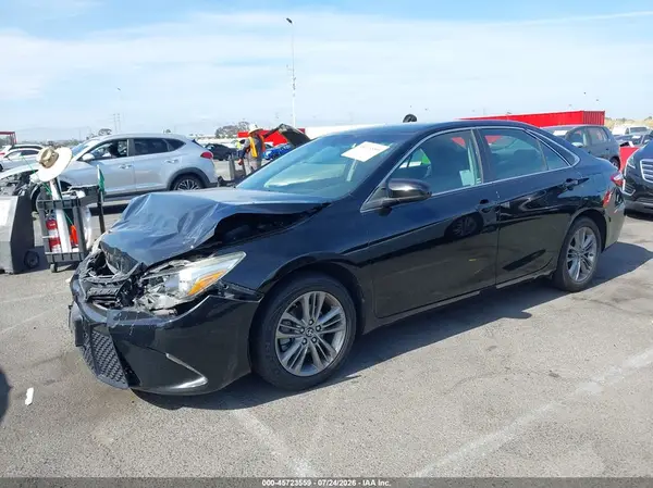 4T1BF1FKXHU333697 2017 TOYOTA CAMRY - Image 2
