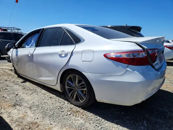 4T1BF1FKXHU335448 2017 TOYOTA CAMRY - Image 2