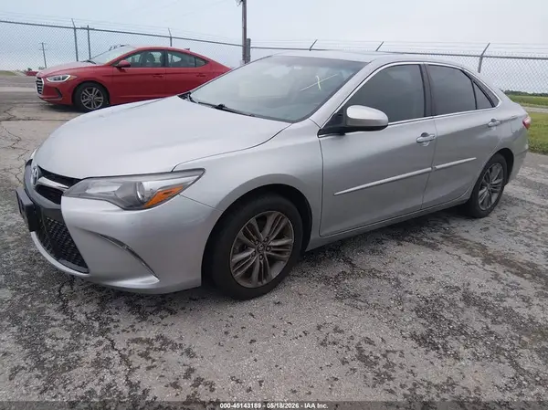 4T1BF1FKXHU338074 2017 TOYOTA CAMRY - Image 2