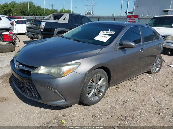 4T1BF1FKXHU338575 2017 TOYOTA CAMRY - Image 2