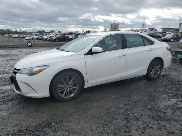 4T1BF1FKXHU352556 2017 TOYOTA CAMRY - Image 1