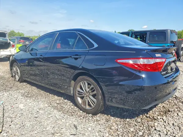 4T1BF1FKXHU354064 2017 TOYOTA CAMRY - Image 2