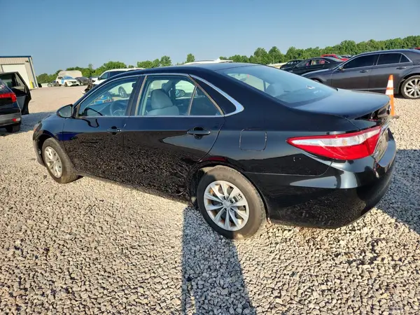 4T1BF1FKXHU357529 2017 TOYOTA CAMRY - Image 2