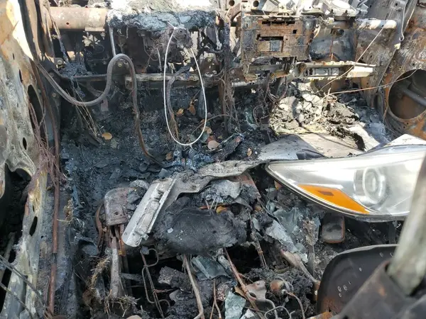 4T1BF1FKXHU357692 2017 TOYOTA CAMRY - Image 8
