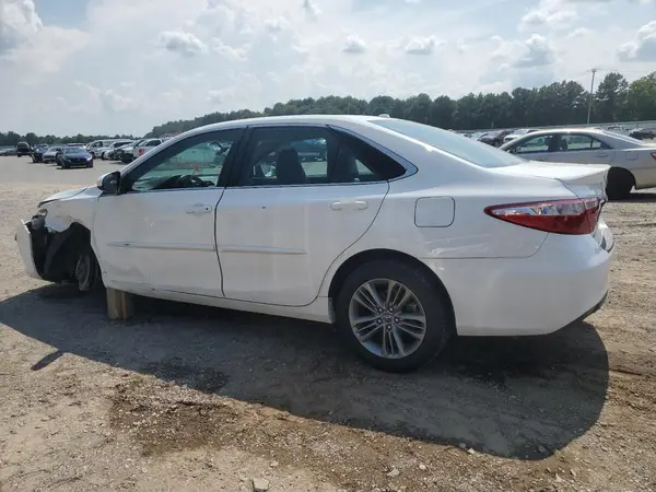 4T1BF1FKXHU358129 2017 TOYOTA CAMRY - Image 2
