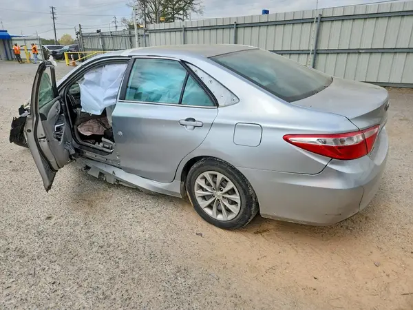 4T1BF1FKXHU360480 2017 TOYOTA CAMRY - Image 2
