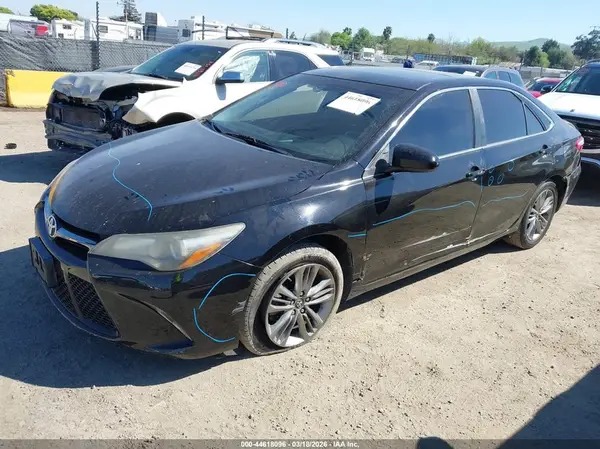 4T1BF1FKXHU364559 2017 TOYOTA CAMRY - Image 2