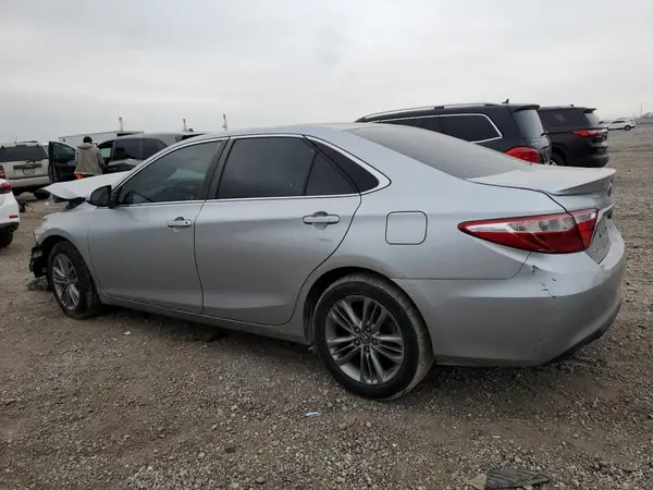 4T1BF1FKXHU364819 2017 TOYOTA CAMRY - Image 2