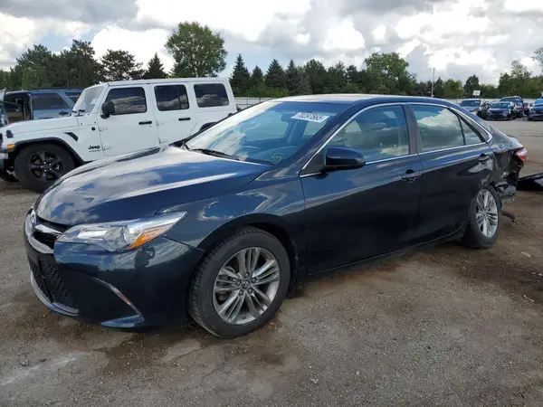 4T1BF1FKXHU365176 2017 TOYOTA CAMRY - Image 1