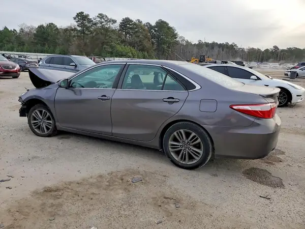 4T1BF1FKXHU368112 2017 TOYOTA CAMRY - Image 2