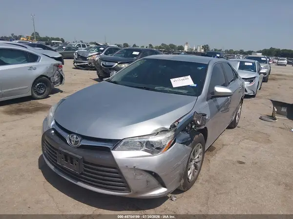 4T1BF1FKXHU368126 2017 TOYOTA CAMRY - Image 2