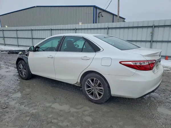 4T1BF1FKXHU368160 2017 TOYOTA CAMRY - Image 2