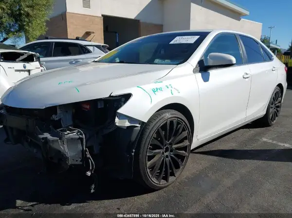 4T1BF1FKXHU369034 2017 TOYOTA CAMRY - Image 2